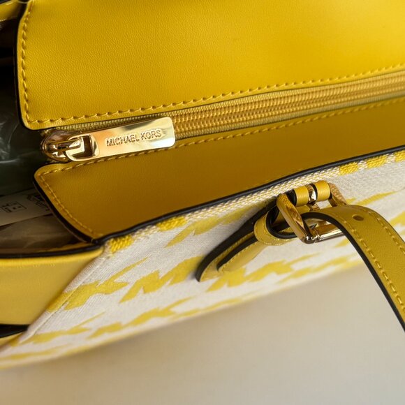 Michael Kors Gilly LG Drawstring Shoulder Tote Bag MK Graphic Logo Golden Yellow - Picture 15 of 15